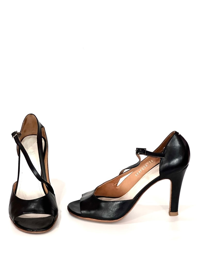 Maison Margiela Cross Strap Sandals, IT 36