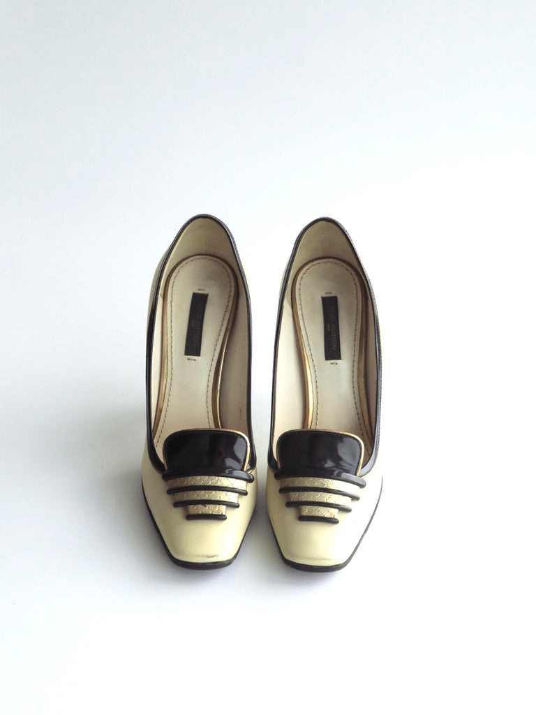 Louis Vuitton Cream/Black Leather Pumps, IT 35.5