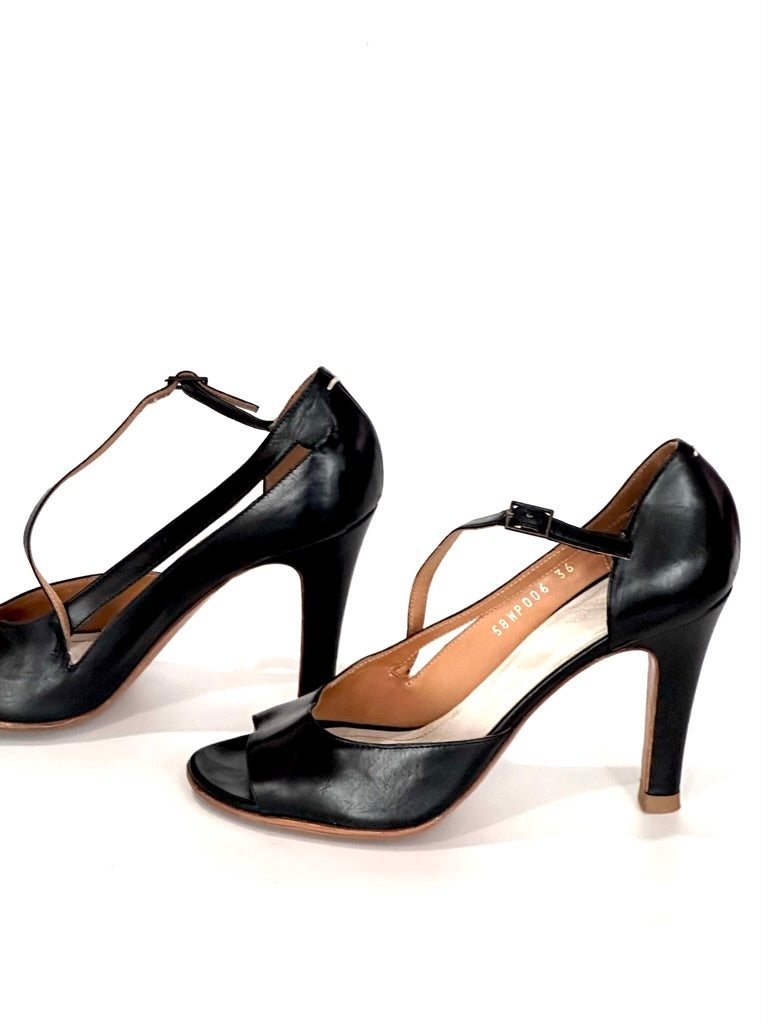 Maison Margiela Cross Strap Sandals, IT 36