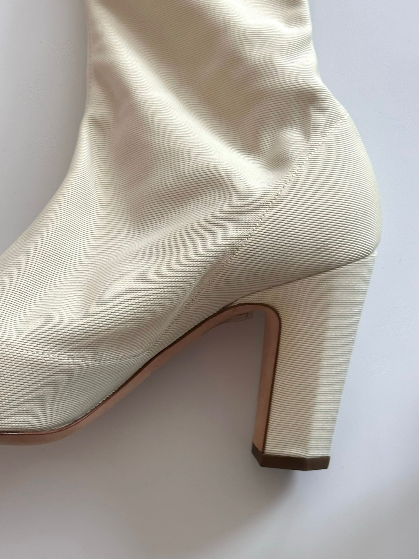 Chanel Resort 2011 Ecru Camellia Boots, IT 36.5