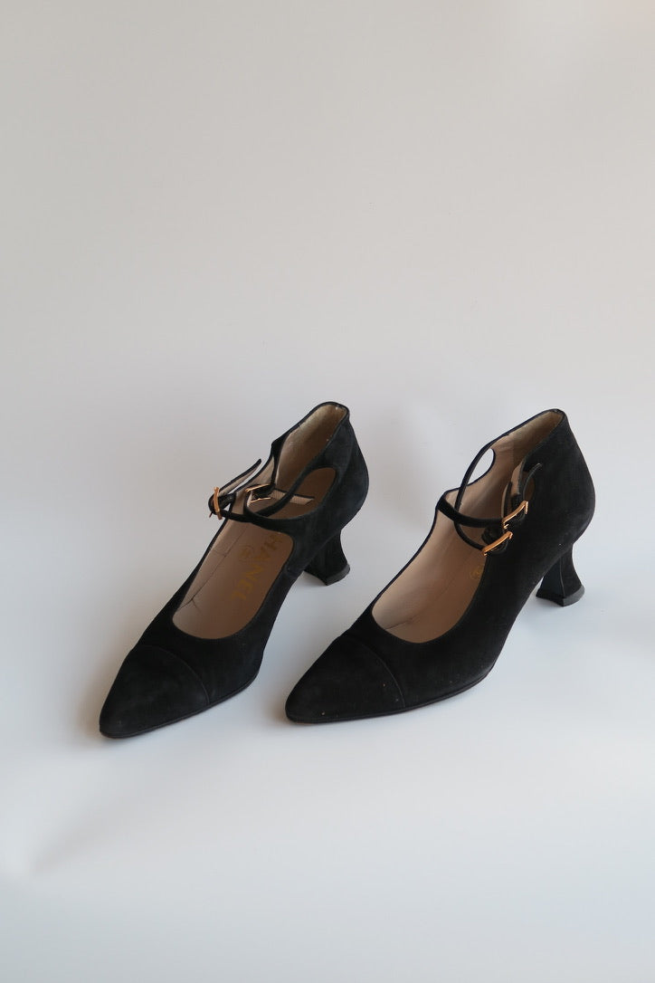 Chanel 90s Vintage Suede Heels, IT 35.5