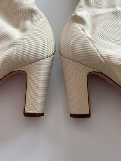 Chanel Resort 2011 Ecru Camellia Boots, IT 36.5