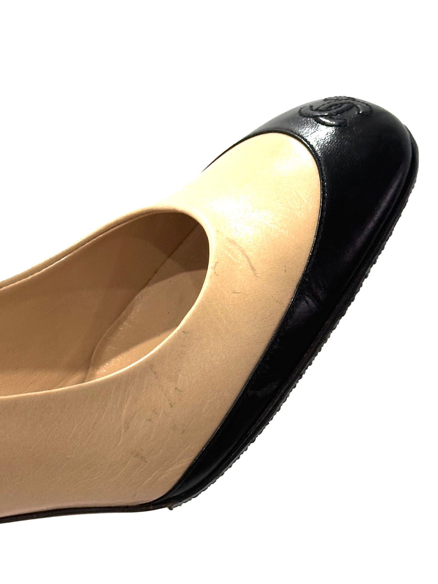 Chanel CC Bicolor Pumps, IT 37